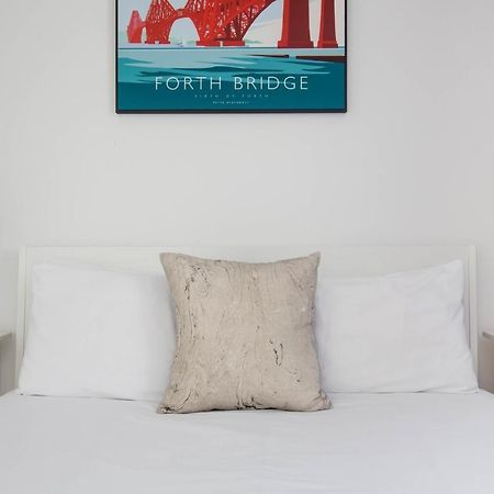 Modern Grassmarket Apartment Edinburgh Luaran gambar