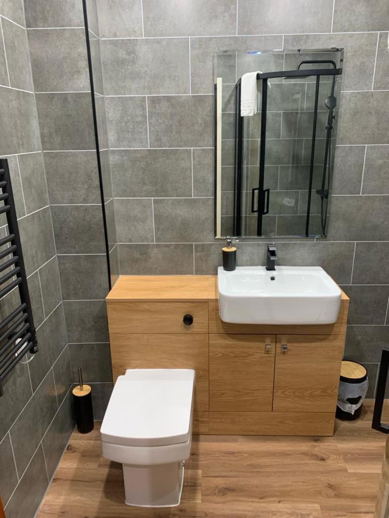 Modern Grassmarket Apartment Edinburgh Luaran gambar
