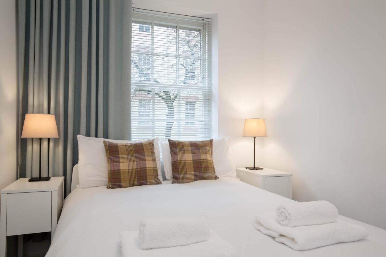 Modern Grassmarket Apartment Edinburgh Luaran gambar