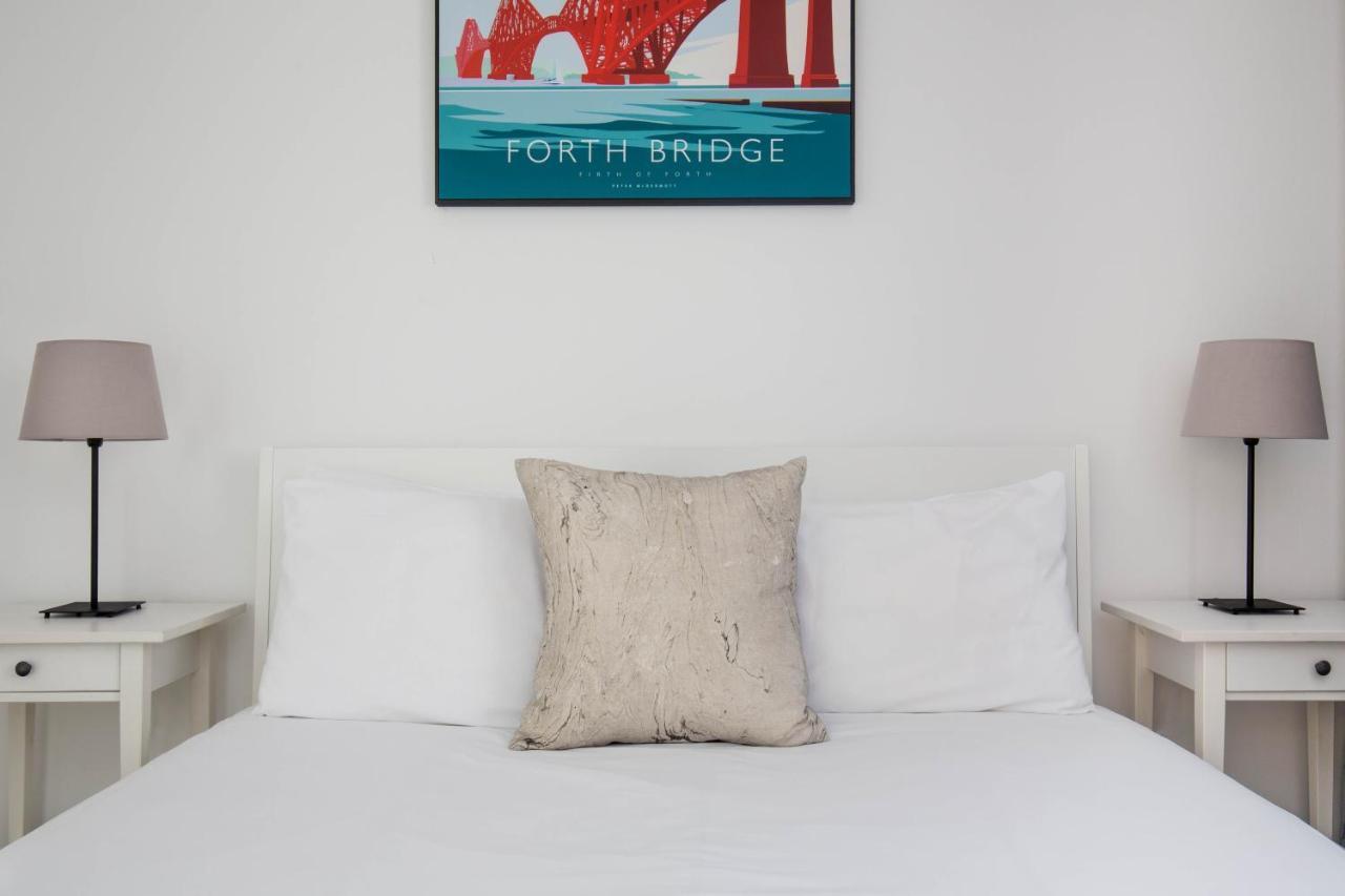 Modern Grassmarket Apartment Edinburgh Luaran gambar
